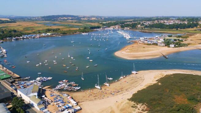 Bembridge Harbour aerial 1.jpg