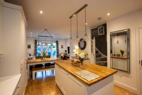 Locks Way, Arundel, BN18