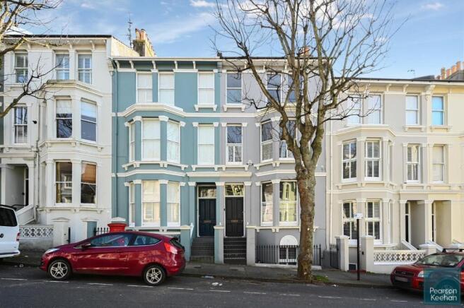 32 Eaton Place, BN2 1EG (1).jpg