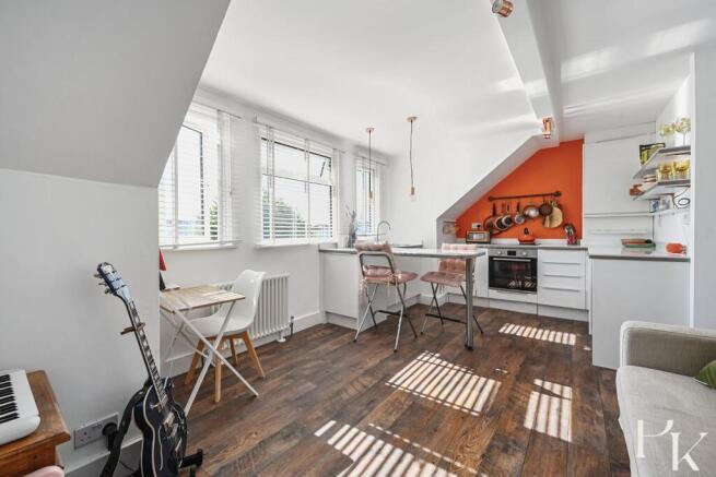 Flt4 , 24 Westbourne Gardens (9).jpg