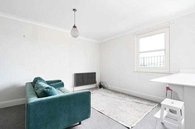 f5-7-adelaide-cres-bn3 (14).jpg