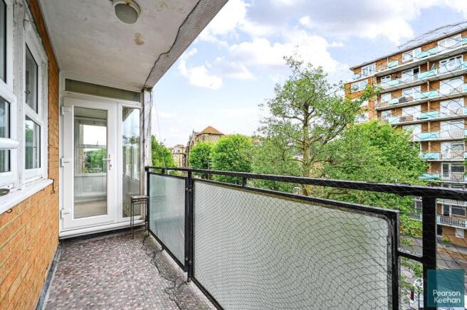 21 Copthorne court, 44 the drive, bn3 (1).jpg