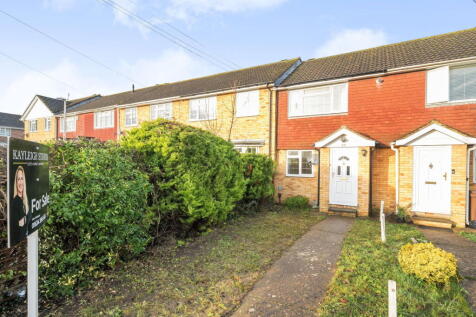 Chain Free Home Near Rainham Train Station - Macklands Way