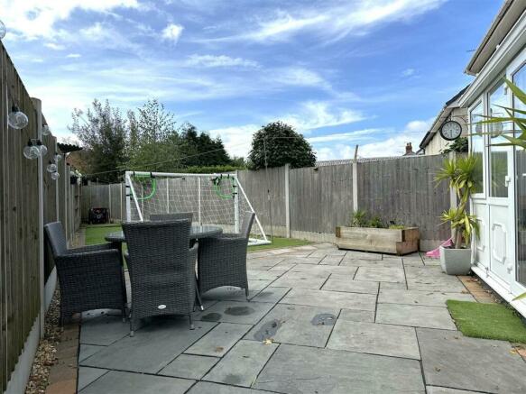 Landscaped Rear Garden 470