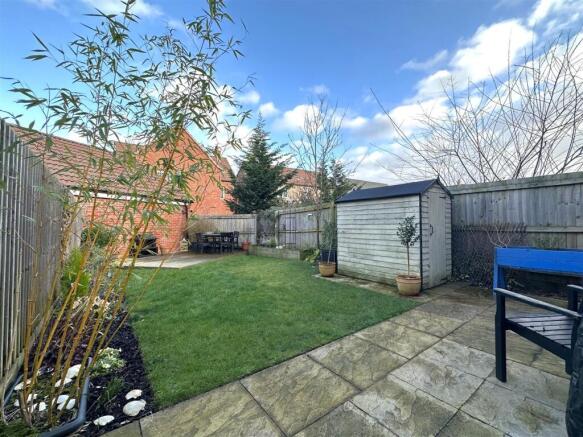 Beautiful Enclosed Garden 663