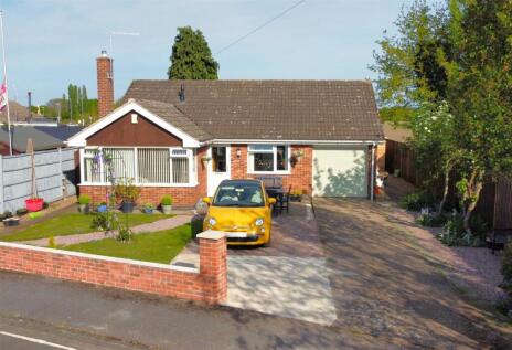 Station Close, Collingham, Newark