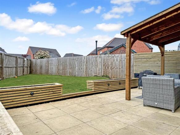 Lovely Low-Maintenance Garden 243