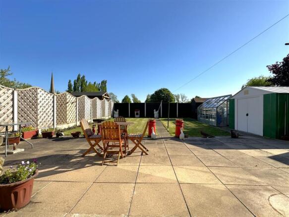 Large Rear Garden 545