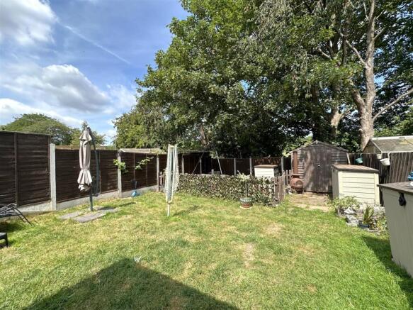 Well-Appointed Rear Garden 598