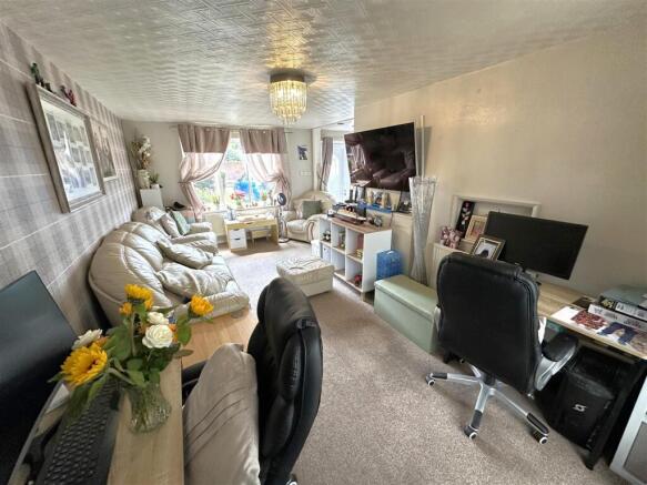 Generous Living Space 615