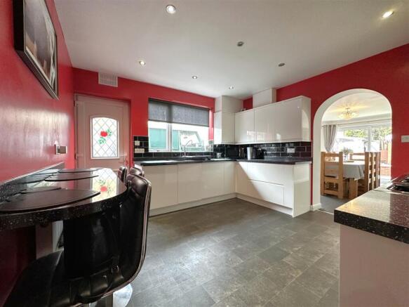 Stylish Breakfast Kitchen 382