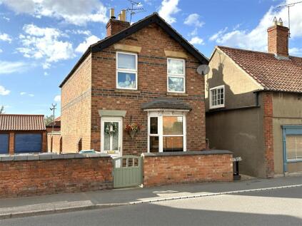 Central Cottage, High Street, Collingham, Newark