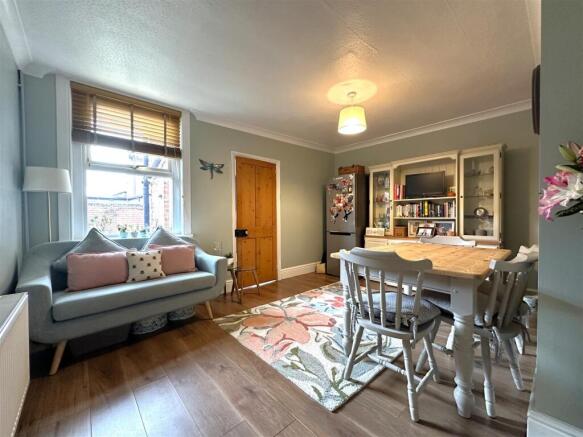 Large Dining Room 327