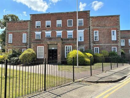 Bishops Place, Balderton Gate, Newark