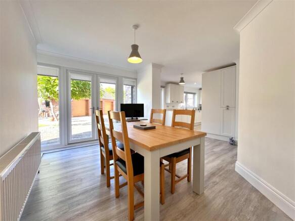 Open-Plan Living/Dining Kitchen 194