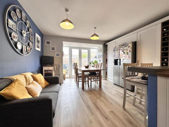 Open-Plan Living/Dining Kitchen 131