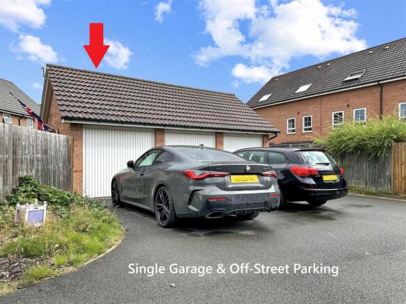 Garage & Parking Space 827