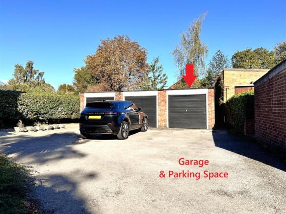 Garage & Parking 735