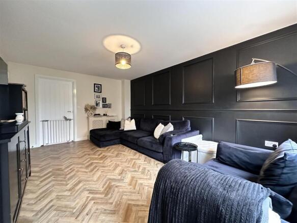 Large Living Room 241