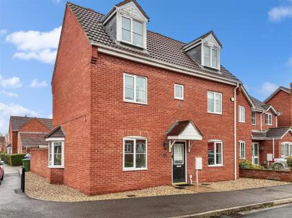 Stirling Drive, Coddington, Newark