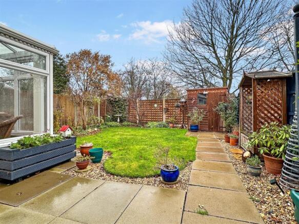 Lovely Enclosed Rear Garden 496