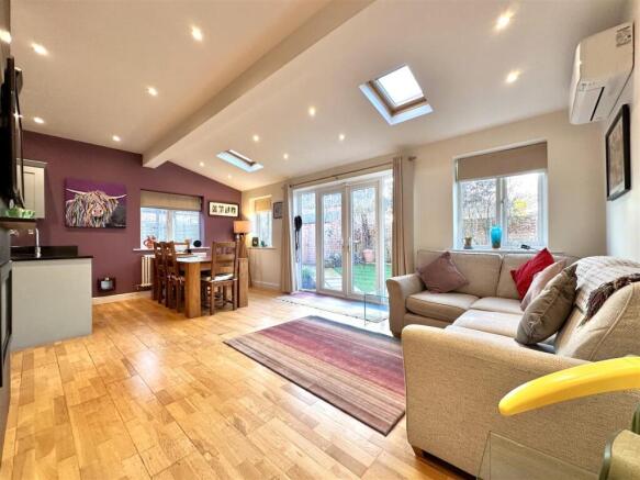 Superb Ground Floor Extension 266