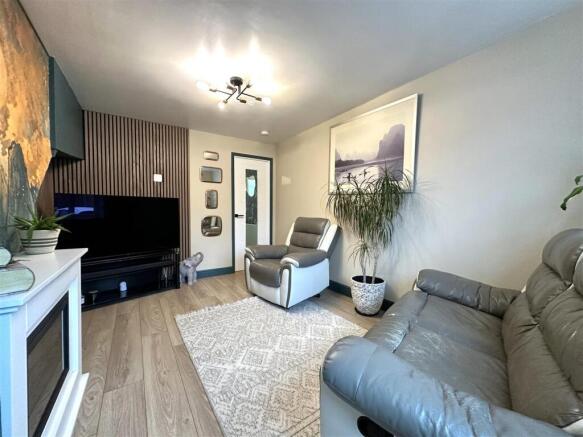 Lovely Living Room 292