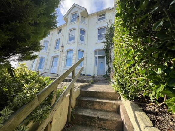 Flat 2, 7 Royal Avenue Onchan  (1).JPG