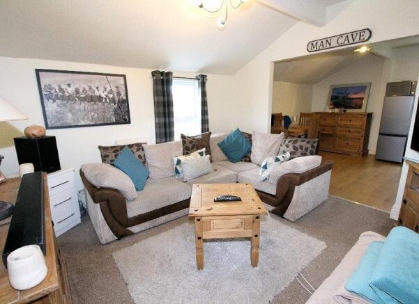 Hillcrest (117)_0.JPG