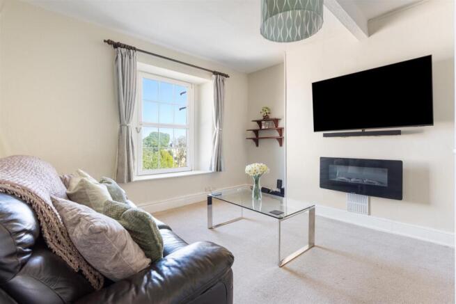 photos flat 3, 58 derby sq (3).jpg