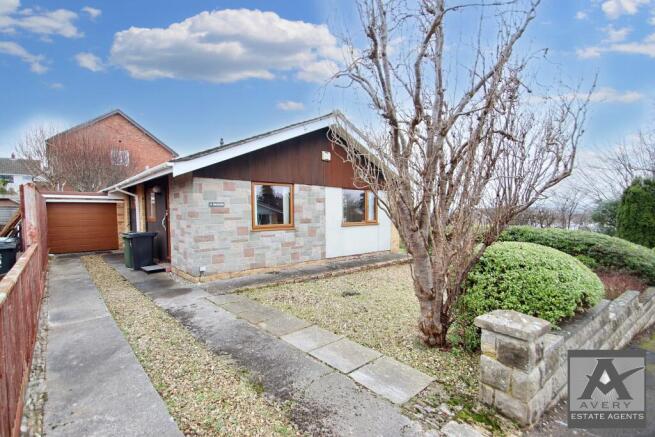 2 Bedroom Detached Bungalow for Sale