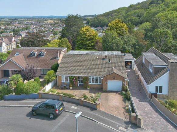 5 Bedroom Detached for Sale