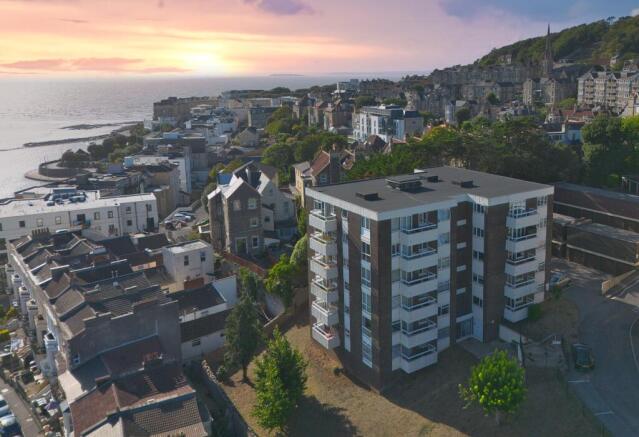 2 Bedroom Flat for Sale