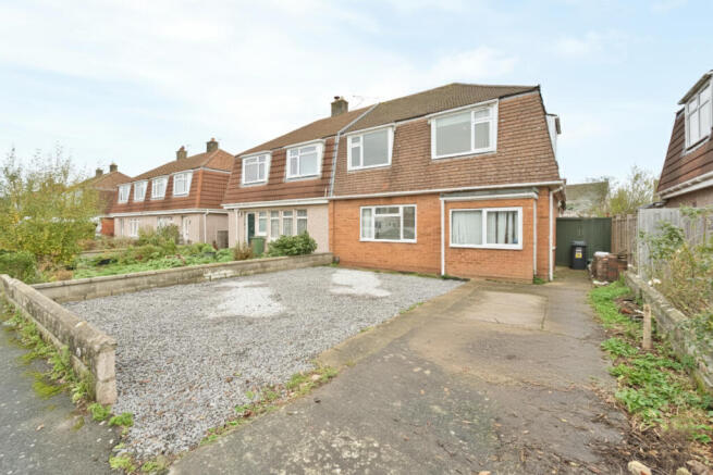 3 bed semi-detached house for sale