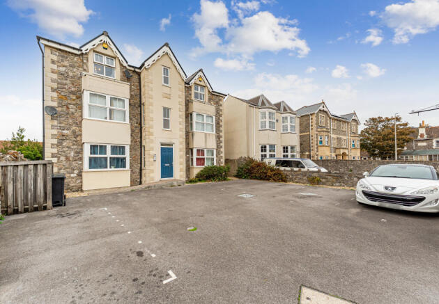 2 Bedroom Flat for Sale