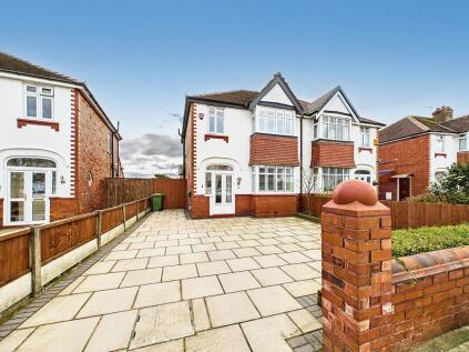 Larkfield Lane, Southport, PR9