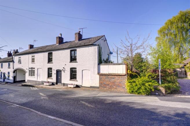 Parkfield Cottage (16).jpg