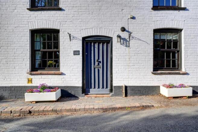 Parkfield Cottage (15).jpg