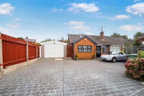Abbots Hall Avenue, Clock Face, WA9