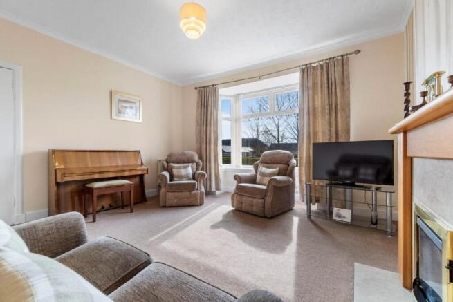 8_4 blytheswood crescent, largs  (6).jpg