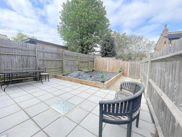 garden 1.jpg