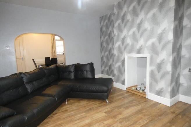 Lounge/Dining Room
