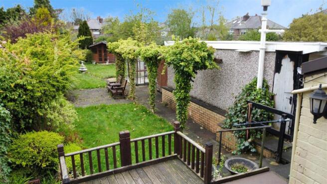 Pike Place Rear Garden