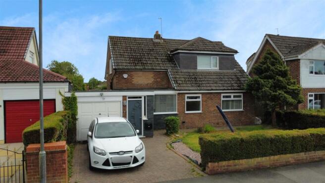Stuart Crescent For Sale