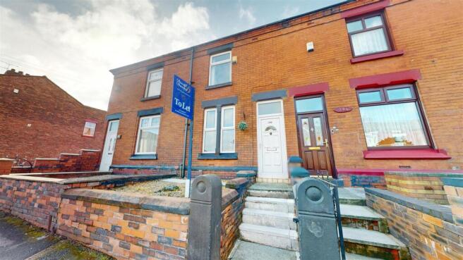Robins Lane To Let