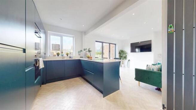 Heron Grove Kitchen Diner