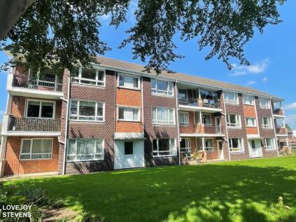 Shefford Lodge, Newbury, RG14