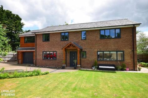 Newbury Road, Headley, Thatcham, RG19