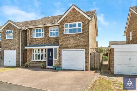 Pavillons Way, Brackley, Northamptonshire