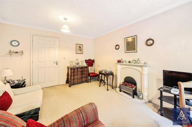 Living/Dining Room